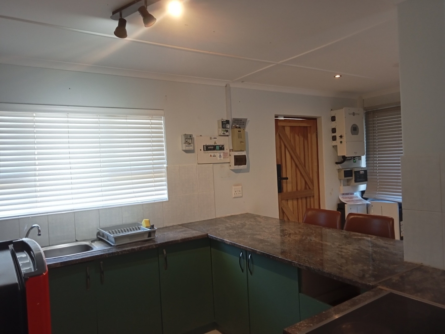 5 Bedroom Property for Sale in Siyakha Eastern Cape